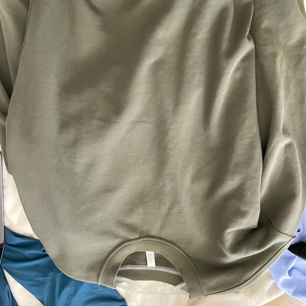 Lululemon crew neck